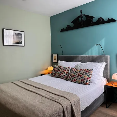 Decor Jordaan House 3*